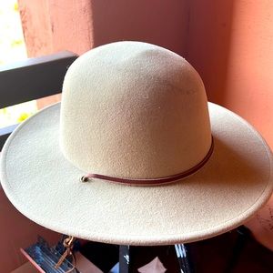 Conner handmade Wool Hat